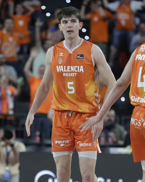 🧡 Temporada inolvidable para DE LARREA