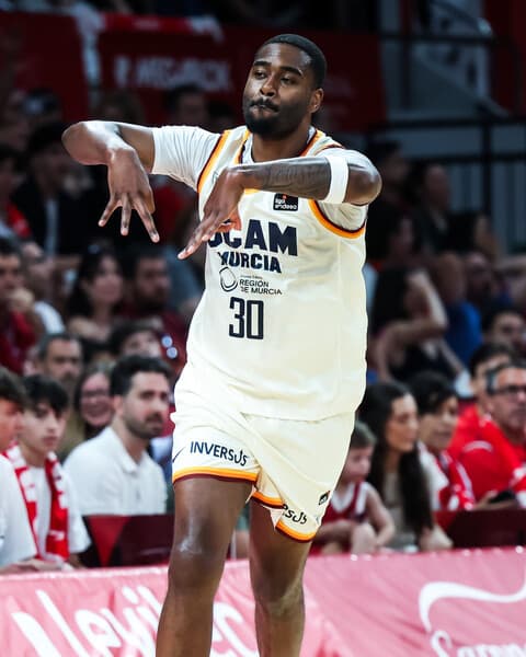 Kelan MARTIN, el Factor ❎