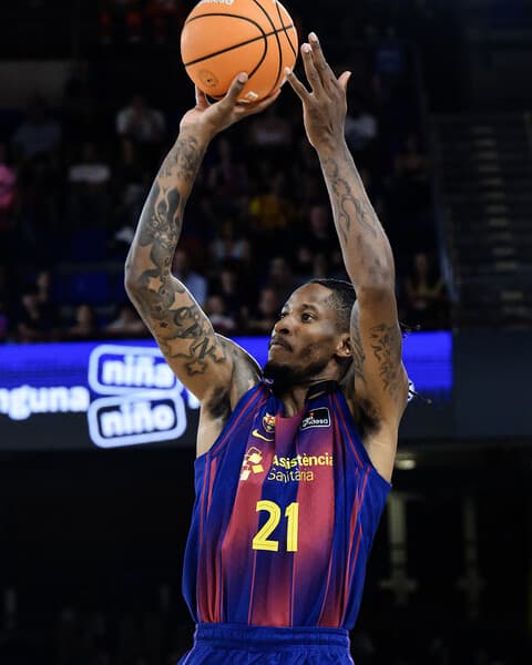 ⏰ CLYBURN apareció en el momento clave