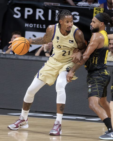 ⏰ CLYBURN decidió el pase del Barça al Playoff Final