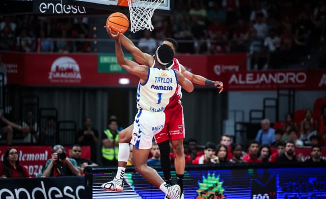 El Valencia Basket respira y el Casademont Zaragoza contiene el aliento (86-98)