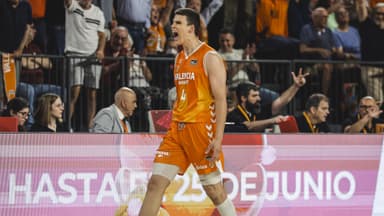 Jaime Pradilla celebra una de las acciones de su equipo.