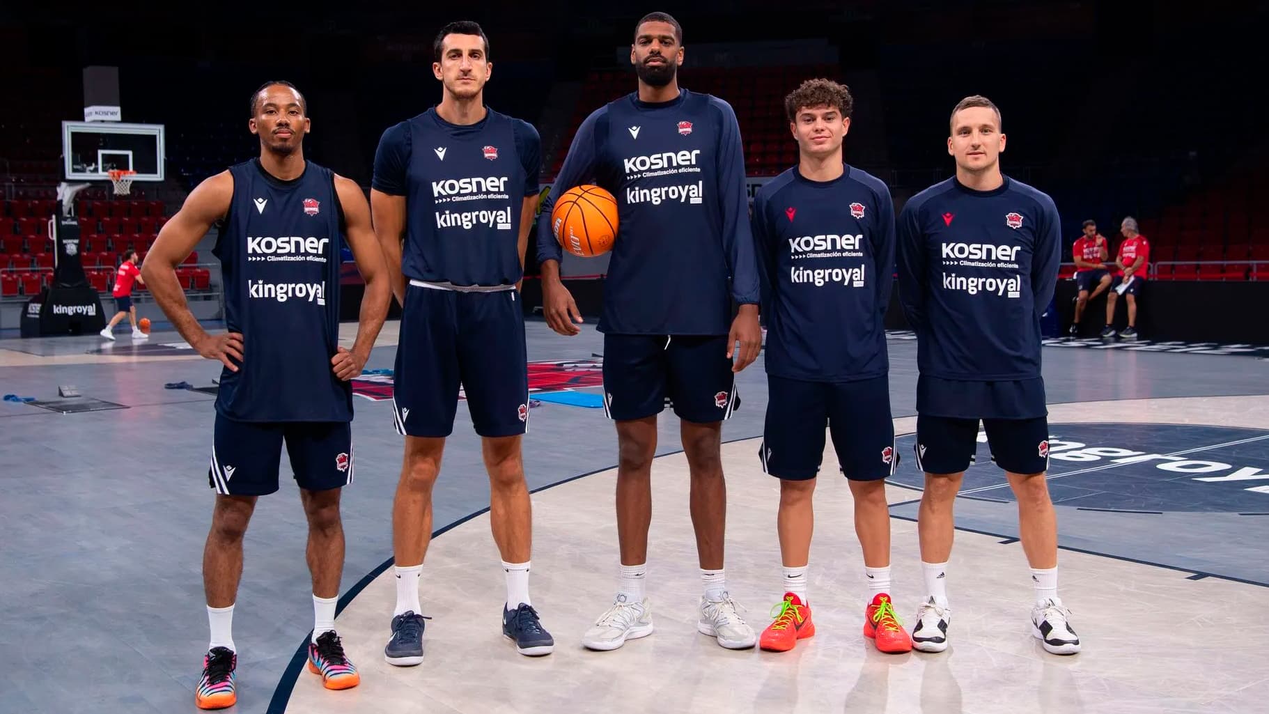 Dejan Kravic, Lucas Nguessan, Mehdy Ngouama, Goran Filipovic y Hugo Alonso reforzarán los entrenamientos de Kosner Baskonia