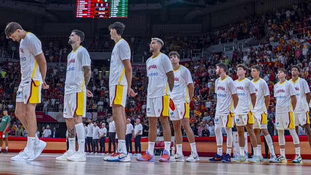 La selección española pierde ante una intensa Portugal