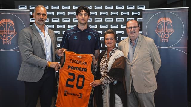 Gonzalo Corbalán, presentado en Roig Arena
