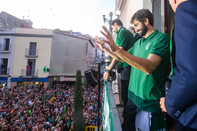 El Asisa Joventut celebra a lo grande la Supercopa Endesa