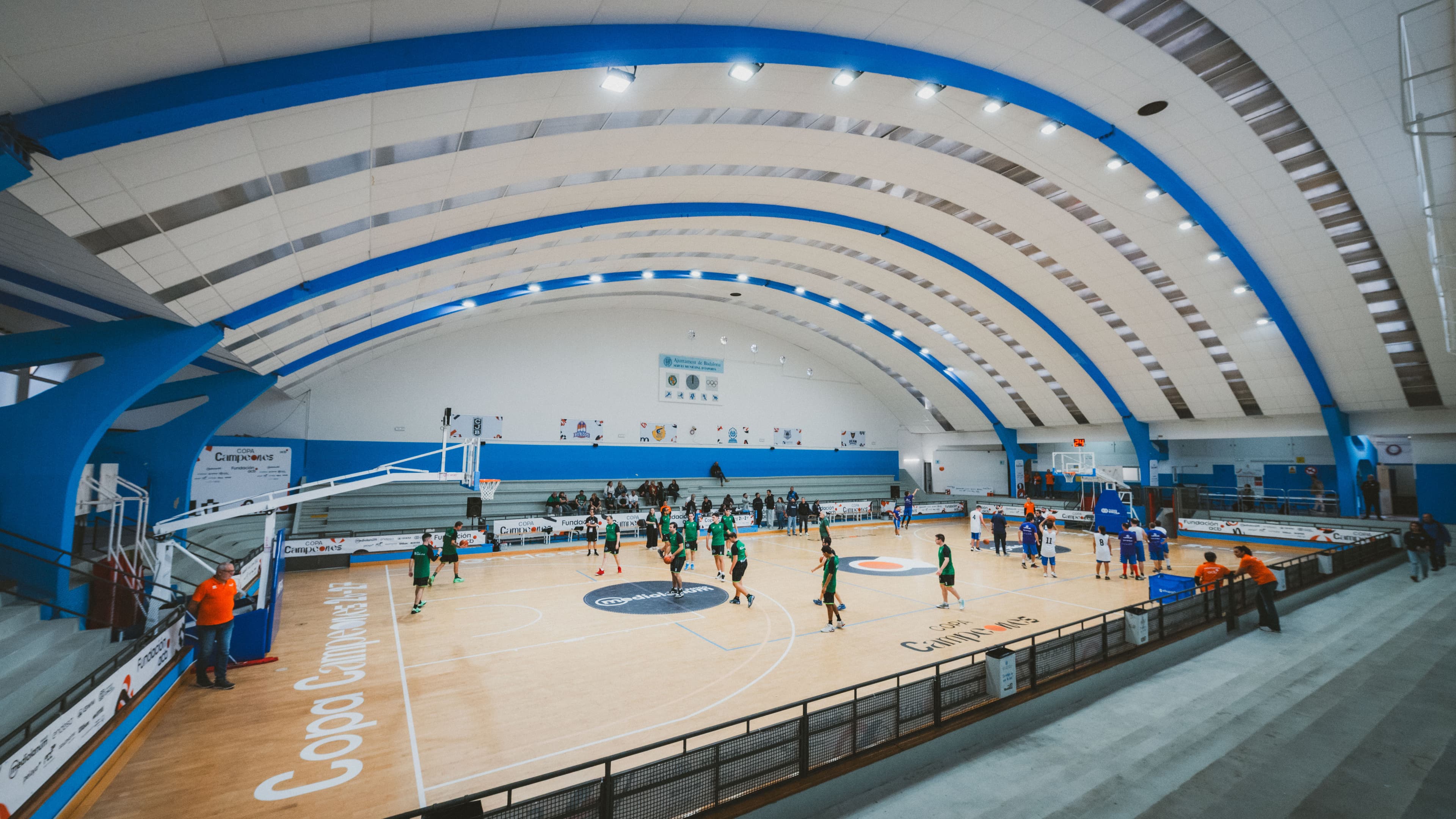 El Pabellón de la Plana vive la Copa Campeones